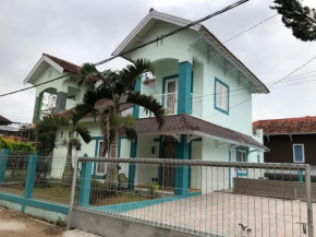 Hotels in Pacet
